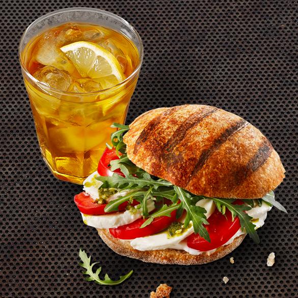 Panino Caprese + Ice tea 0,5 l